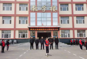 杨家坊乡中心小学阅读区