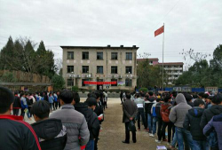 从江县贯洞中学阅读区