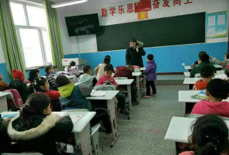 甘家湖牧场中学阅读区