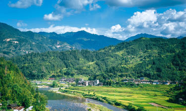 从江县秀塘中学阅读区