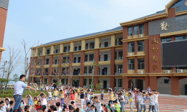 帕当乡中心小学阅读区