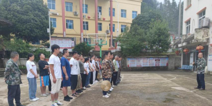 丹寨县雅灰乡雅灰中学阅读区