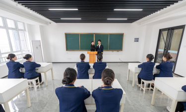 成都万通未来高级技工学校阅读区