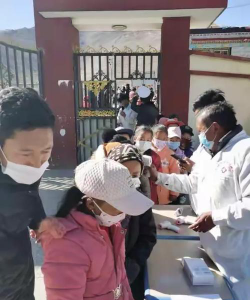 确布乡中心小学阅读区