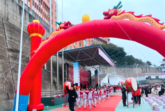 四川省盐亭县职业技术学校阅读区
