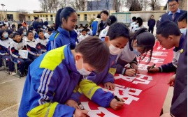 永登县龙泉寺镇龙泉中学阅读区