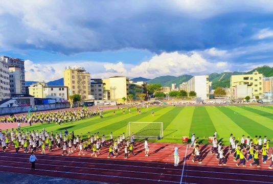 福泉市藜山初级中学阅读区