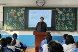 达前乡中心小学阅读区