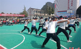 龙潭镇中心小学阅读区