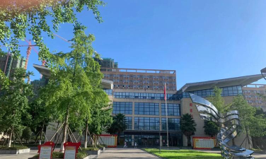 四川省志翔职业技术学校阅读区