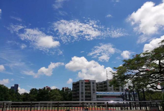 松坪中学阅读区