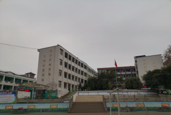 独山县城关镇新民初中阅读区