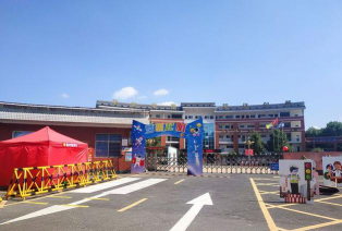 双安完小阅读区