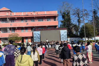 独山县甲定乡甲定初中阅读区