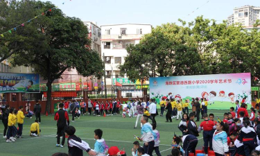 聚德东路小学阅读区