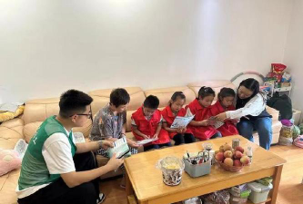滨江中路第一小学阅读区