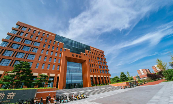 青岛理工大学阅读区
