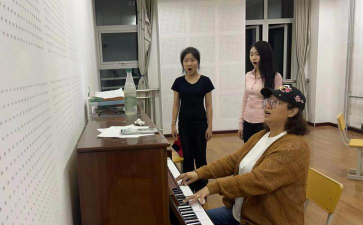 大同文化艺术学校阅读区