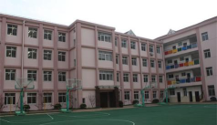 梅园西路小学阅读区