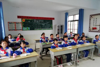 益阳市资阳区香铺仑乡桃子塘学校阅读区
