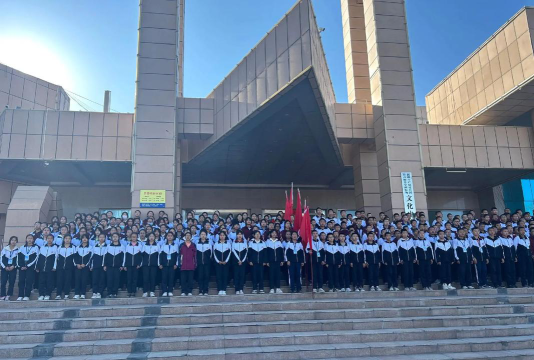 芳草湖二场学校阅读区