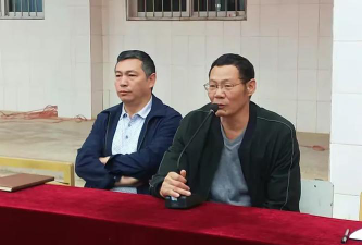 沾益县菱角乡第一中学阅读区