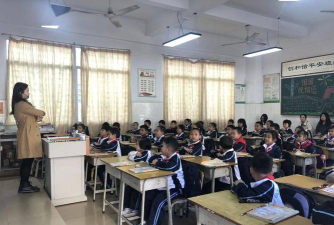 东莞市长安好世界小学阅读区