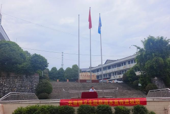 长塘镇完小阅读区