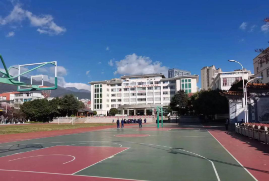地区民族中学阅读区