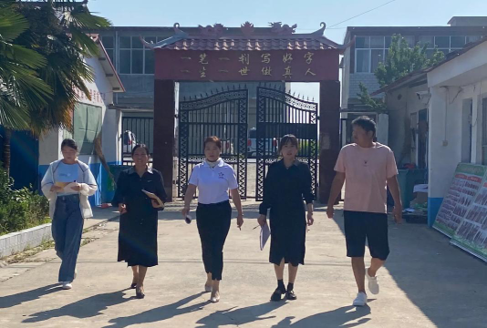 红星三场学校阅读区