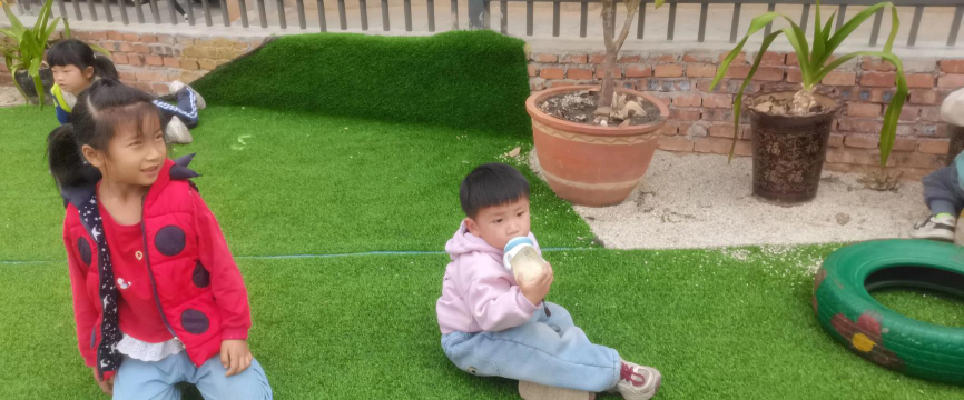小白鸽幼儿园阅读区
