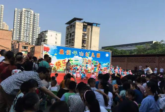 平山幼儿园阅读区