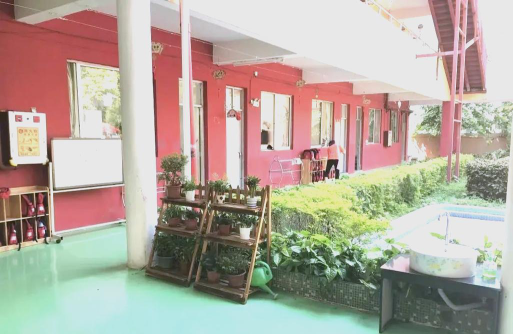 柳州市私立沙塘幼儿园阅读区