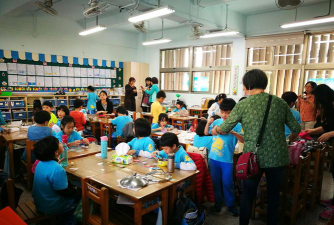 台北市立东门国民小学阅读区
