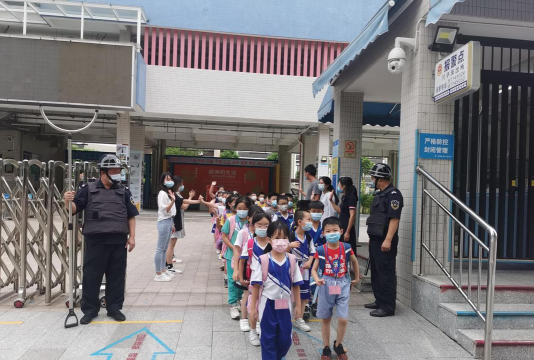 天河区四海小学阅读区