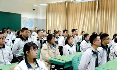 沙湾县第一中学阅读区
