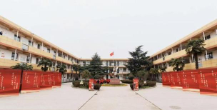 庆华中学阅读区