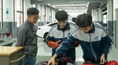 昆明市第二职业中等专业学校阅读区