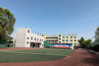 吴川市振文镇陈以铁纪念小学阅读区