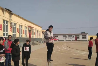 无极县大陈镇中学阅读区