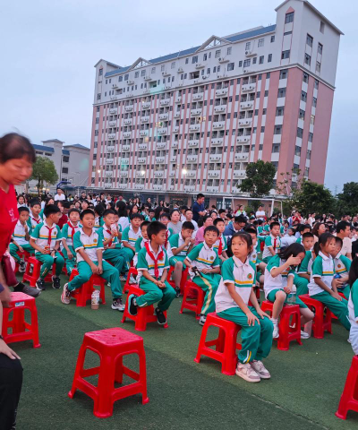 广州市增城区小楼镇中心小学阅读区