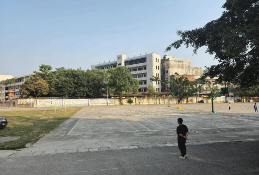 瓦房店市第一中等职业技术专业学校阅读区