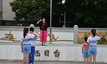 白云区广园小学阅读区