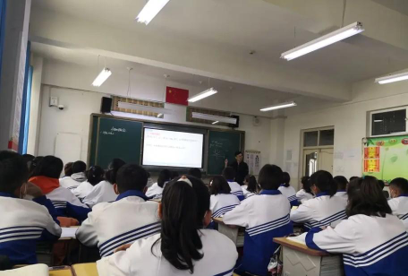 乌什县第一中学阅读区