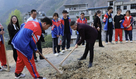 沿河二中阅读区