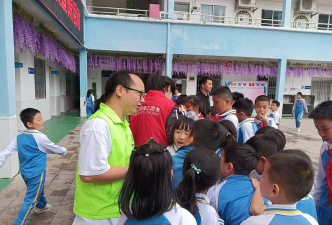 广州白云区启明小学阅读区
