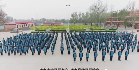 晋州市第三中学阅读区