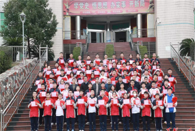 百兴自立中学阅读区