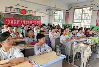 乐昌市梅花镇育才希望小学阅读区