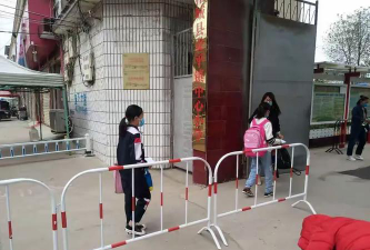 安平镇中心小学阅读区
